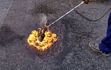 Yewhedges flat roofing repairs